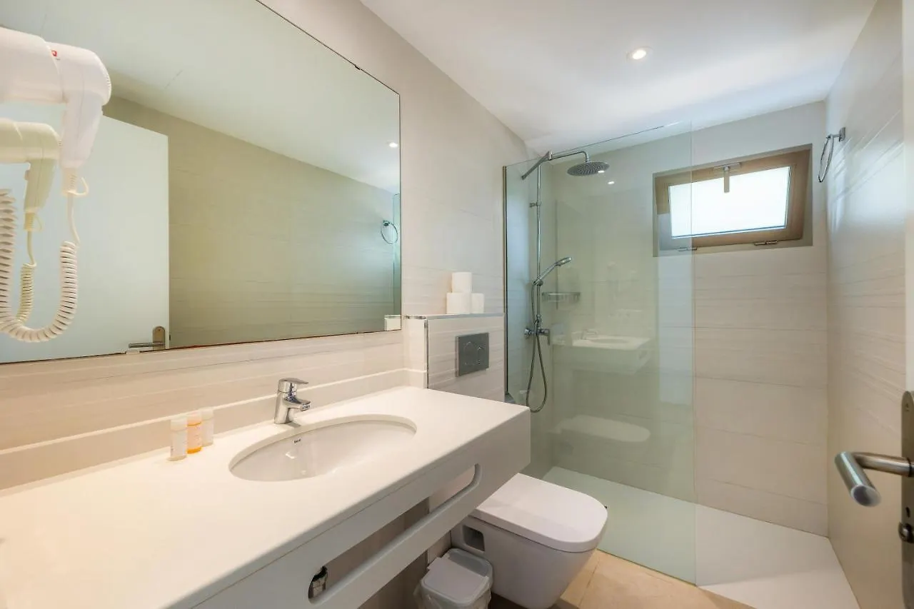 Apartamento Aquamarina 4 Cala Ferrera  Spain